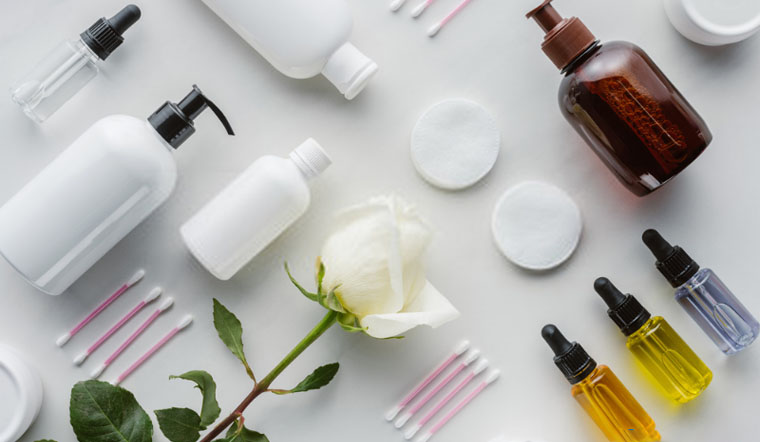 Đình chỉ lưu hành, thu hồi 08 sản phẩm mỹ phẩm chứa chất cấm Miconazole